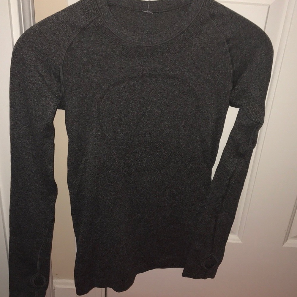 LULU LEMON GREY shirt